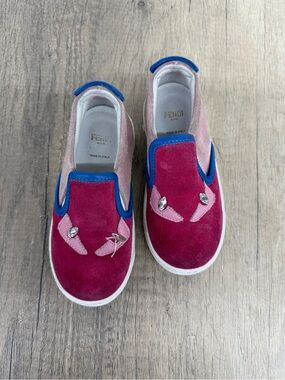 Fendi Kids Magenta & Light Pink Suede Slip-On Sneakers with‎ Blue Trim